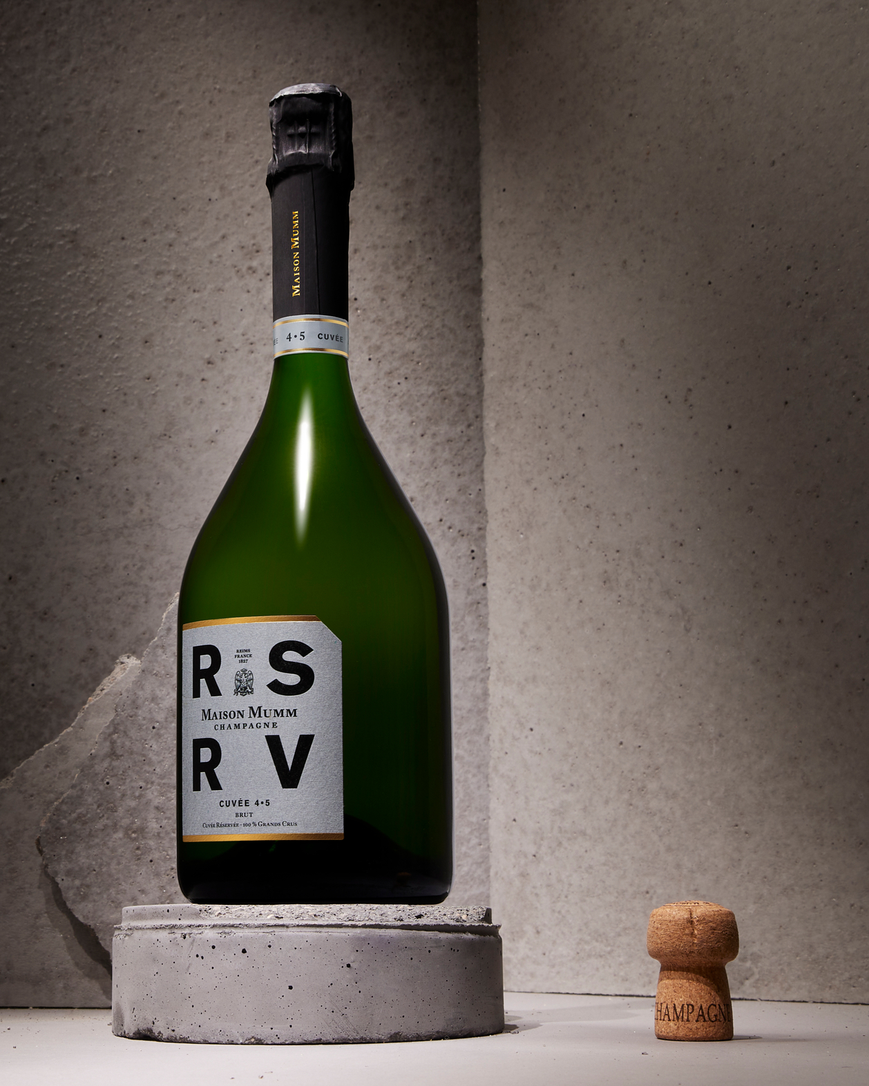 Lifestyle visual 4.5 cuvée RSRV champagne