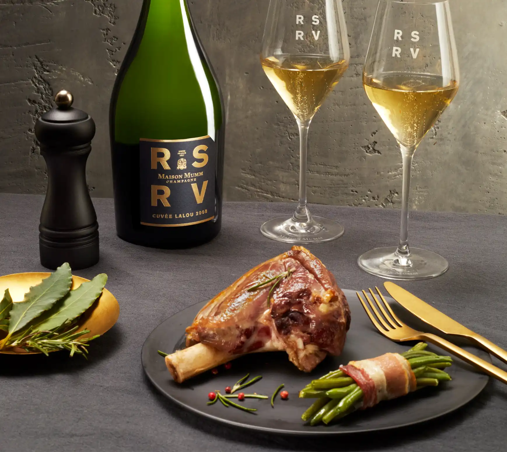  L’accord tendre d’une souris d’agneau avec la cuvée RSRV Lalou 2008. 