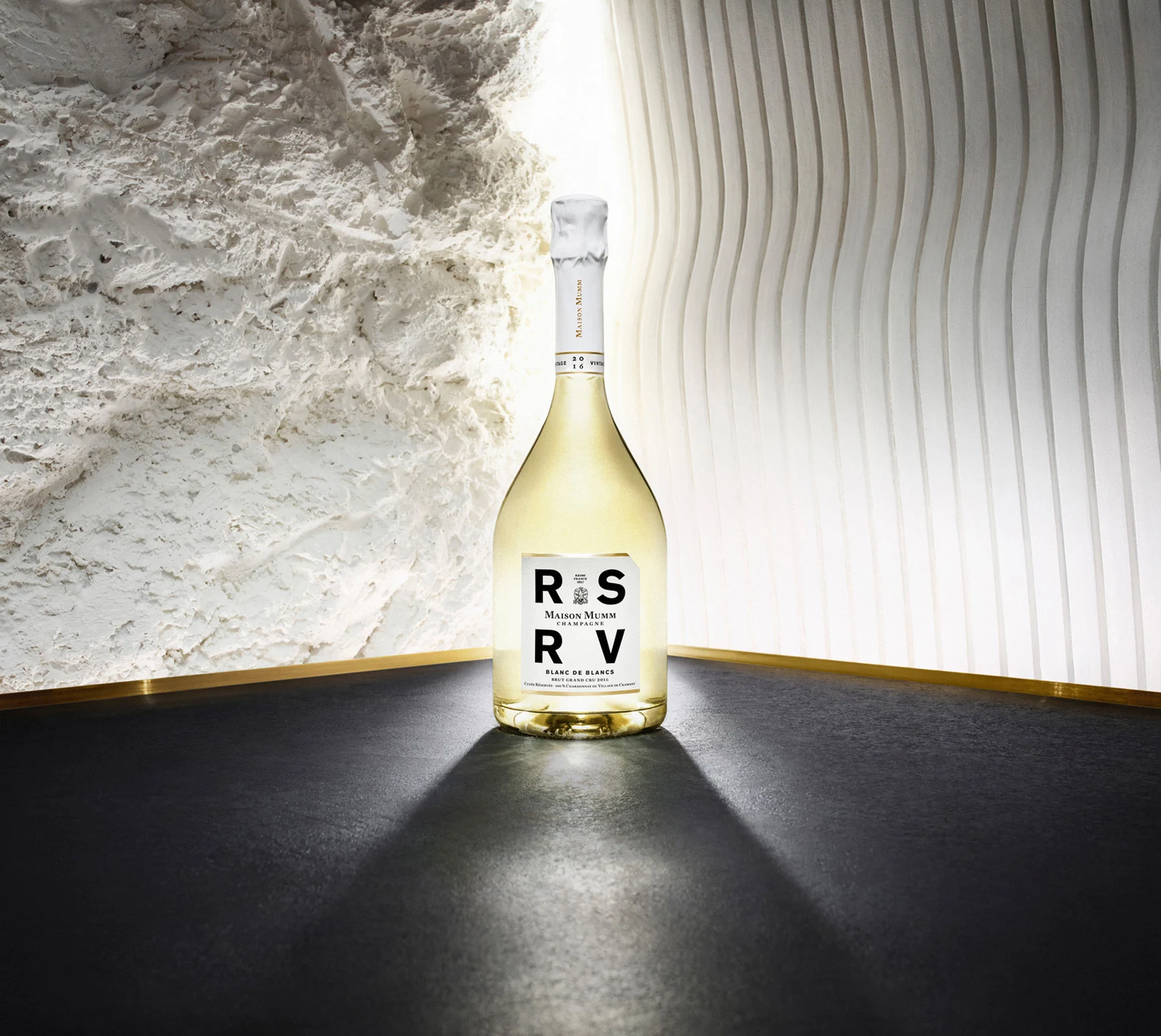 Blanc de Blancs lifestyle visual -RSRV champagne